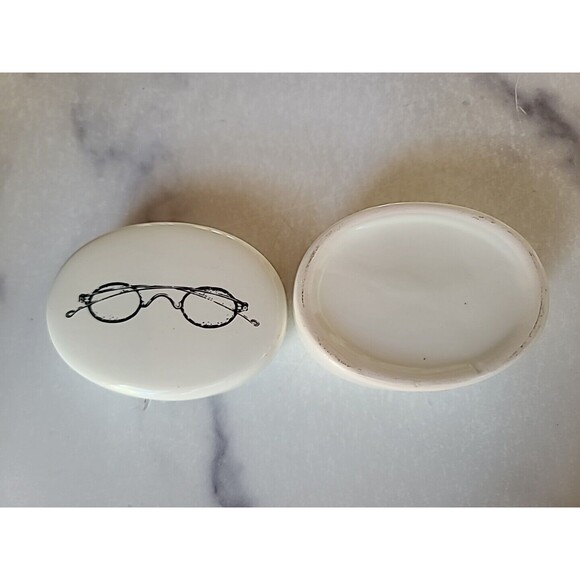 Lidded Trinket Dish - Picture 4 of 10